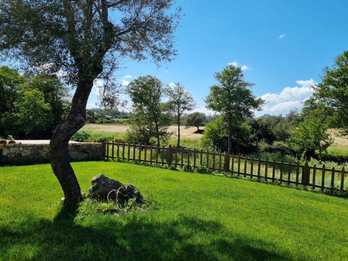 Lu Antu Alloggi Agrituristici Arzachena Exterior photo
